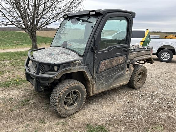 Image of John Deere XUV 835R Primary image