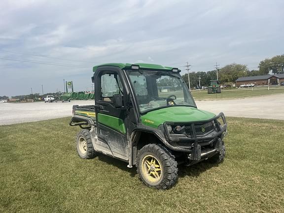 Image of John Deere XUV 835R equipment image 2