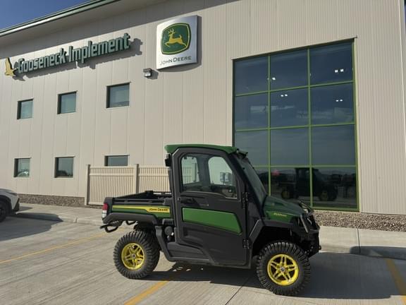 Image of John Deere XUV 835R Primary image