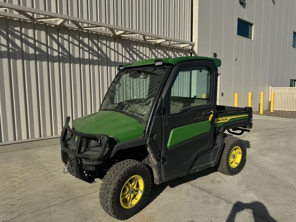 Image of John Deere XUV 835R equipment image 3