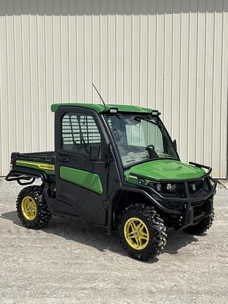 Image of John Deere XUV 835R equipment image 1