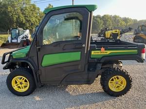2021 John Deere XUV 835R Image