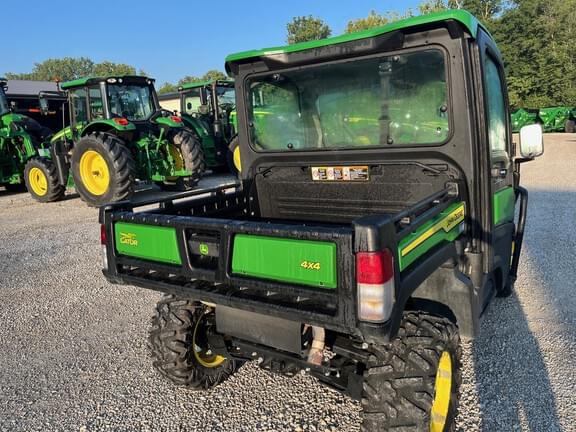 Image of John Deere XUV 835R equipment image 4