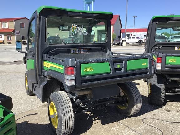 Image of John Deere XUV 835R equipment image 3