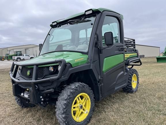 Image of John Deere XUV 835R equipment image 3