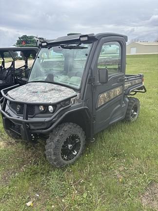 Image of John Deere XUV 835R equipment image 1