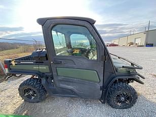 Main image John Deere XUV 835R 12