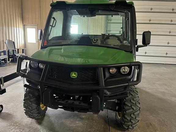 Image of John Deere XUV 835R equipment image 3