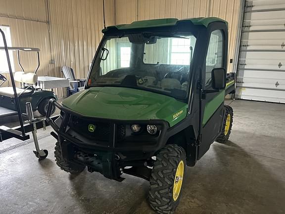 Image of John Deere XUV 835R equipment image 2