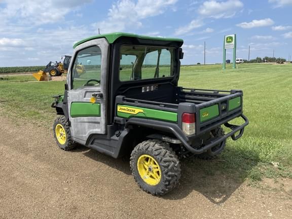 Image of John Deere XUV 835R equipment image 4