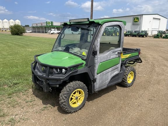 2021 John Deere XUV 835R Equipment Image0