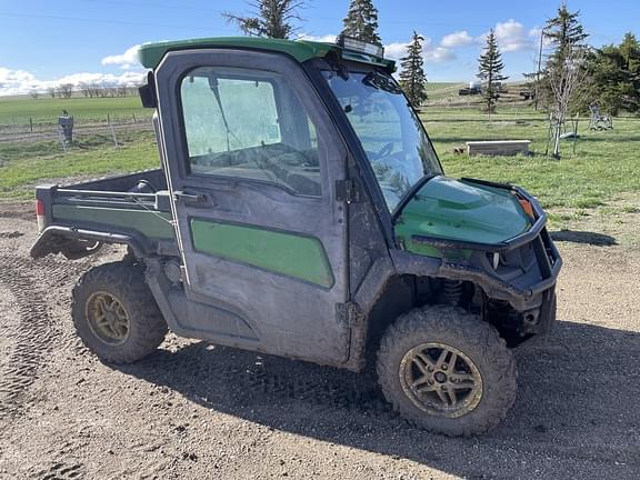 Image of John Deere XUV 835R Primary image