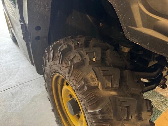 Image of John Deere XUV 835R equipment image 4