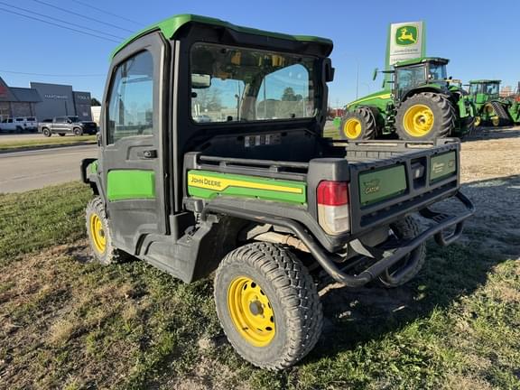 Image of John Deere XUV 835R equipment image 2
