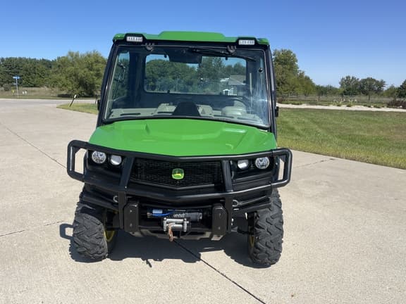 Image of John Deere XUV 835R equipment image 1