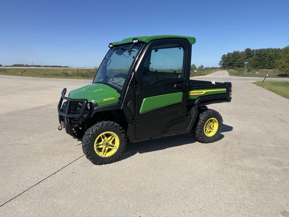 Image of John Deere XUV 835R equipment image 2