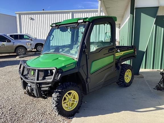 Image of John Deere XUV 835R Primary image