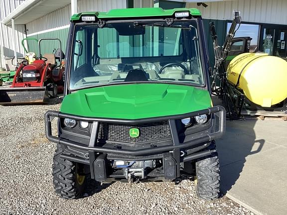 Image of John Deere XUV 835R equipment image 1