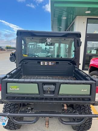 Image of John Deere XUV 835R equipment image 3