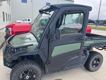 Main image John Deere XUV 835R