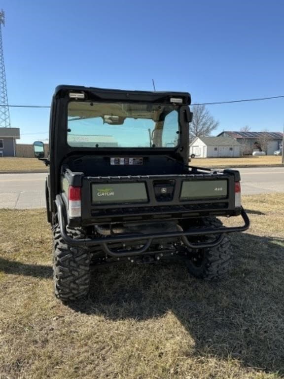 Image of John Deere XUV 835R equipment image 4