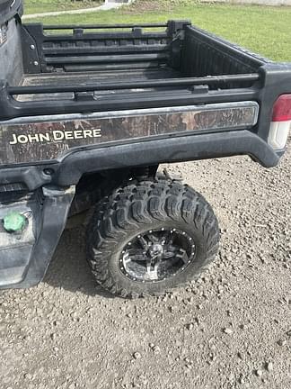 Image of John Deere XUV 865R equipment image 1