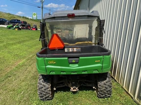 Image of John Deere XUV 560E equipment image 2
