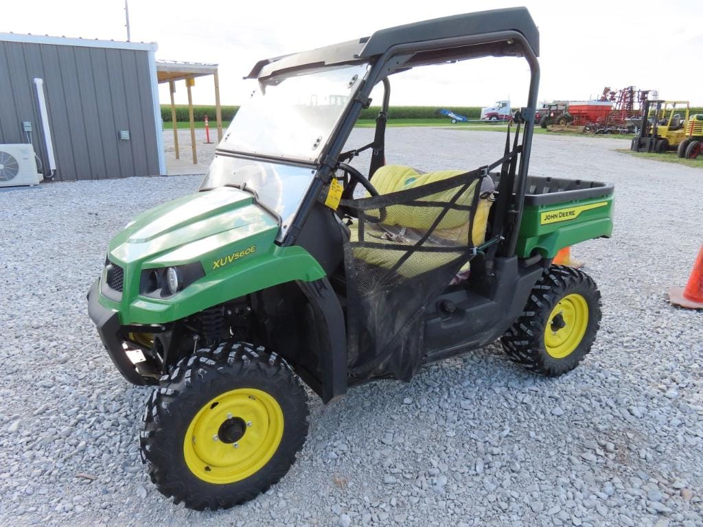 Main image John Deere XUV 560E