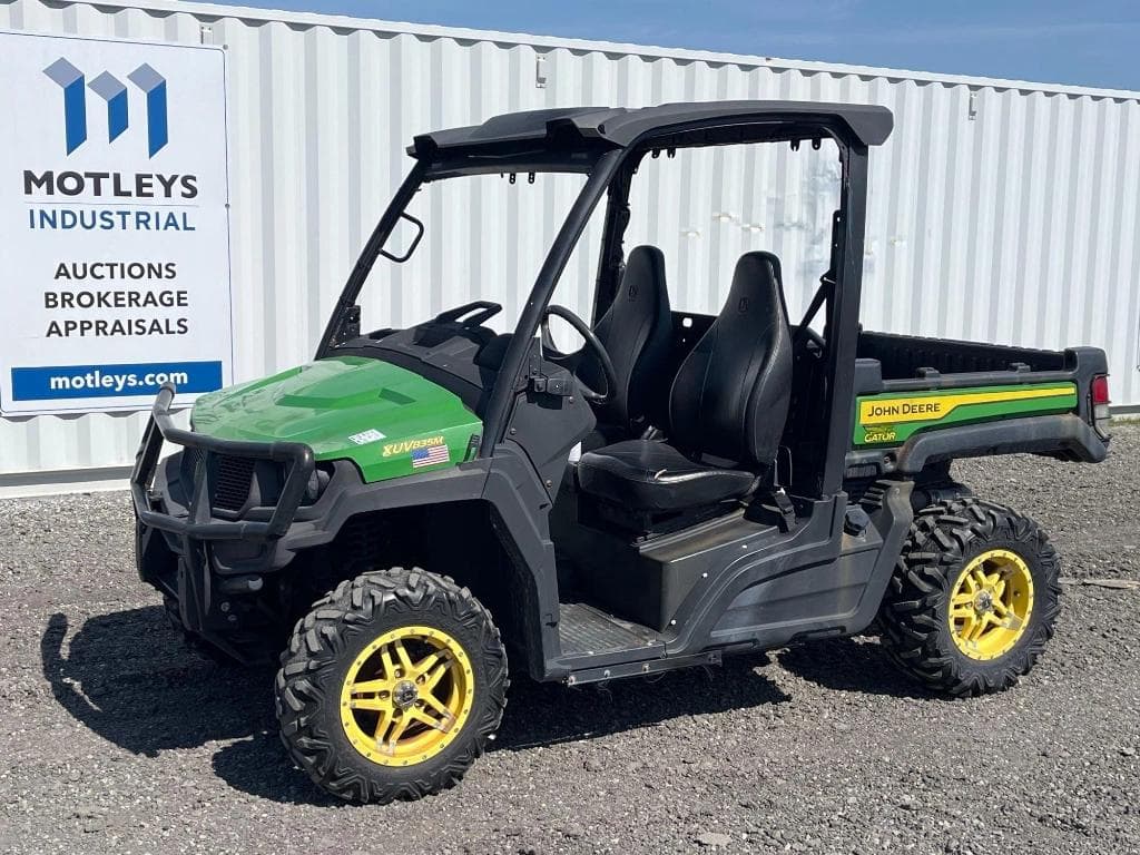 Image of John Deere XUV 835M Primary image