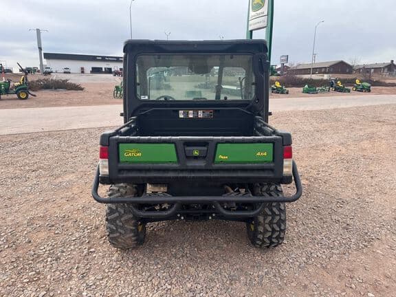Image of John Deere XUV 835M equipment image 3