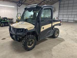 2021 John Deere XUV 835M Honor Edition Image