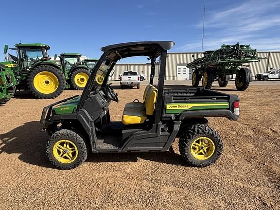 Image of John Deere XUV 835M Primary image