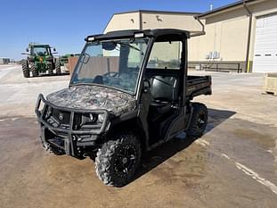 2021 John Deere XUV 835M Equipment Image0