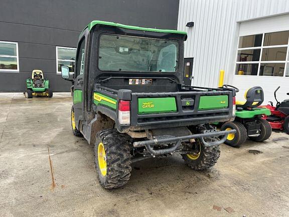 Image of John Deere XUV 835R equipment image 1