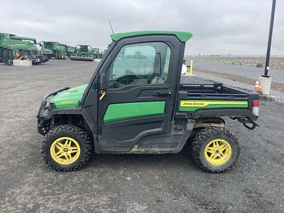 Image of John Deere XUV 835R equipment image 1