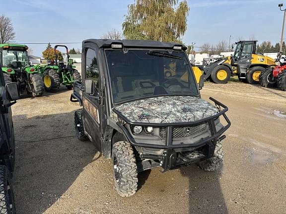 Image of John Deere XUV 835R Primary image