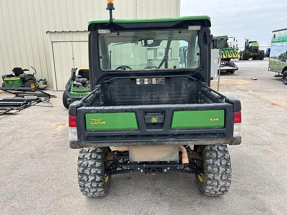 Image of John Deere XUV 835R equipment image 3