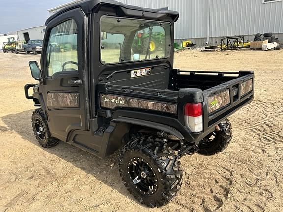 Image of John Deere XUV 835R equipment image 1