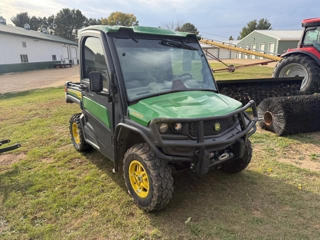 Image of John Deere XUV 835R equipment image 3