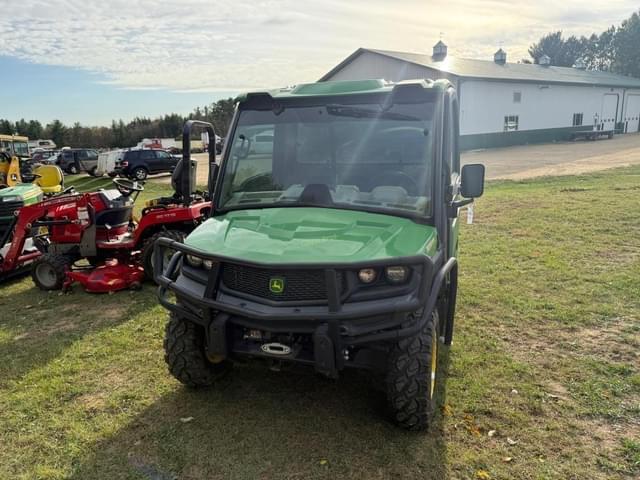 Image of John Deere XUV 835R equipment image 2