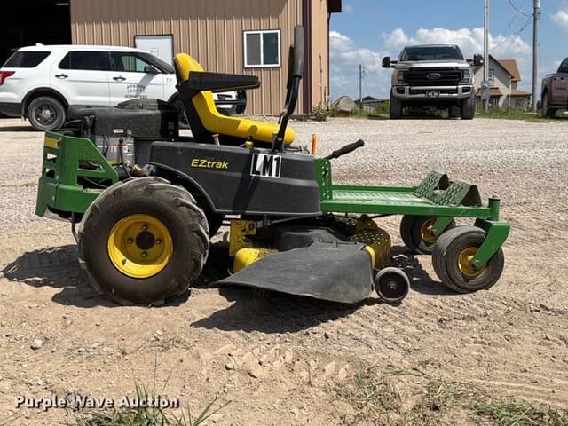 Image of John Deere Z255 equipment image 3