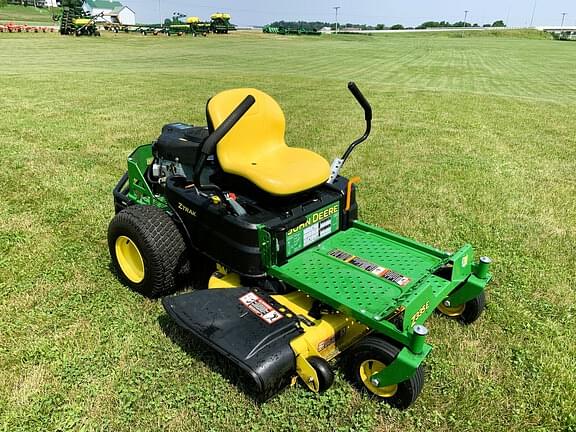 Image of John Deere Z335E equipment image 2