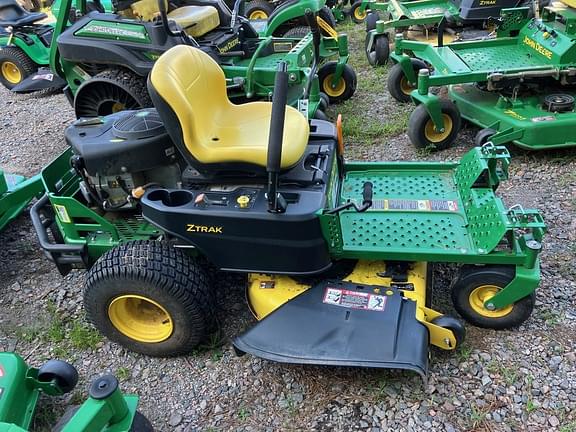 Image of John Deere Z335E Primary image