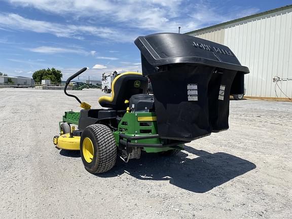 Image of John Deere Z335E equipment image 3