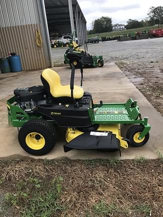 Image of John Deere Z335E equipment image 2