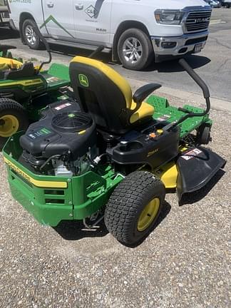 Image of John Deere Z345M equipment image 3