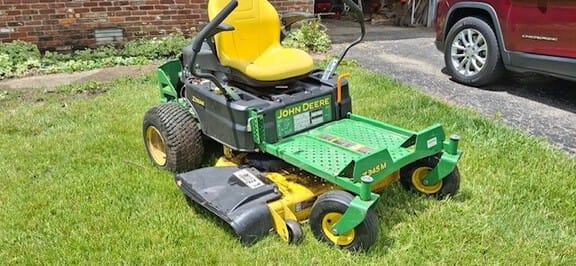 2021 John Deere Z345M Equipment Image0