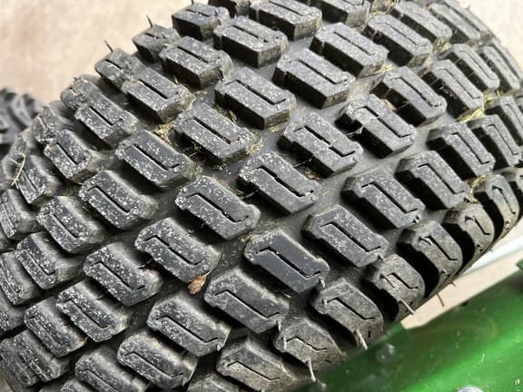 Image of John Deere Z345M equipment image 2