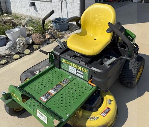Image of John Deere Z345M equipment image 2