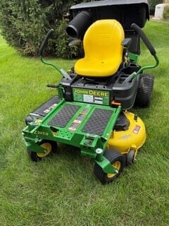 2021 John Deere Z345R Equipment Image0